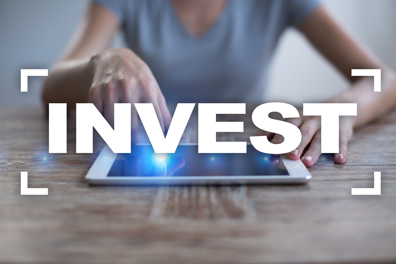 Invest. Return on investment. Financial growth. Technology and business concept